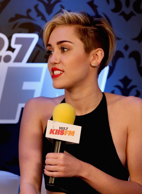 KIIS FM's Jingle Ball 2013 Presented By T-Mobile In Partnership With Samsung - Backstage